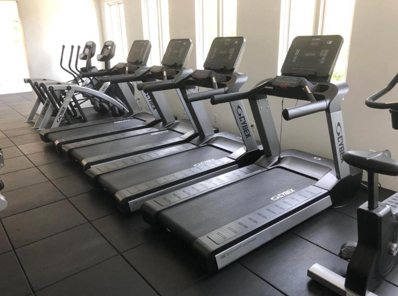 Westmoreland Hills - Mount Standfast - St James - Full Gym Membership Saint James Exterior photo
