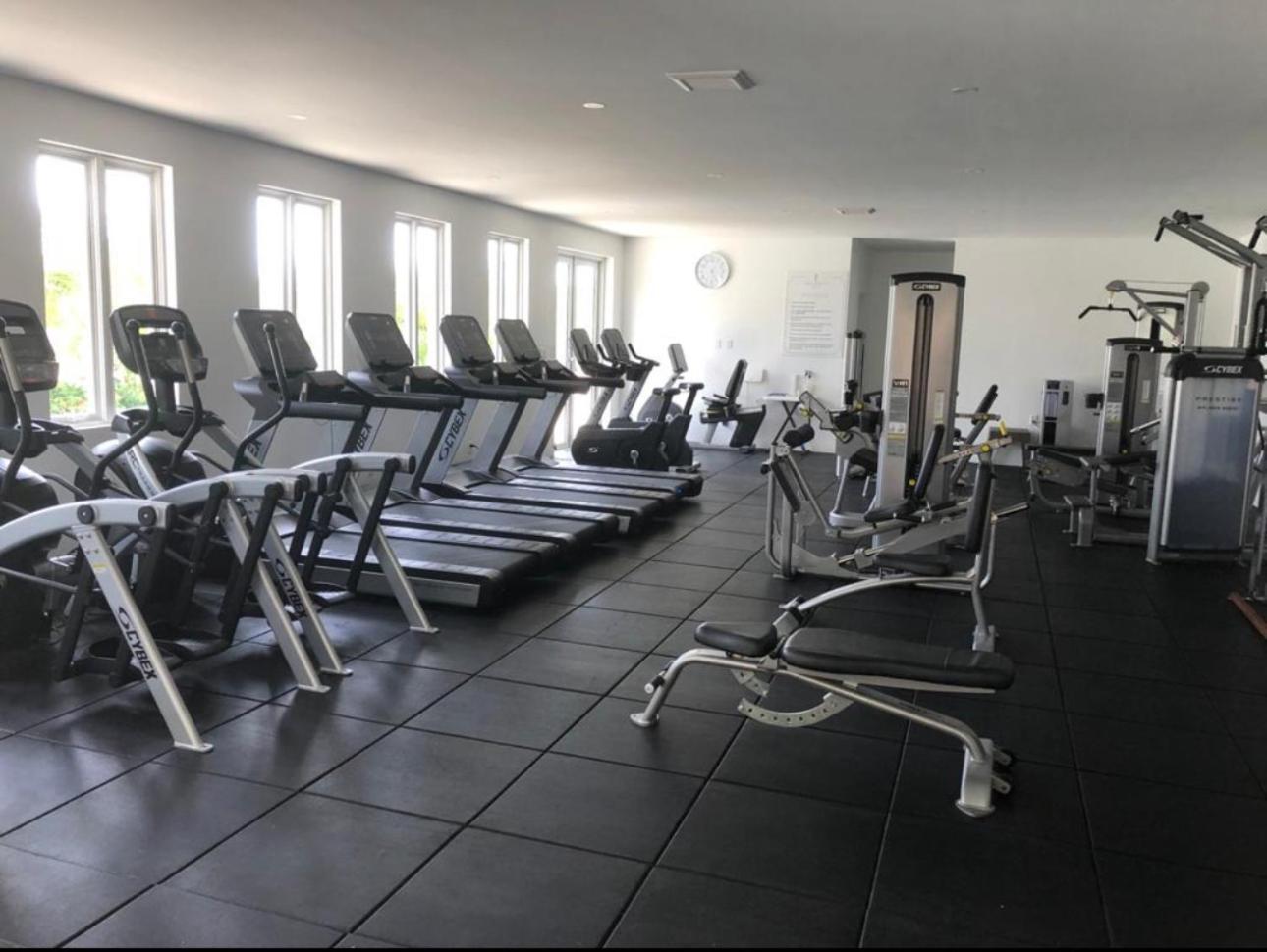 Westmoreland Hills - Mount Standfast - St James - Full Gym Membership Saint James Exterior photo